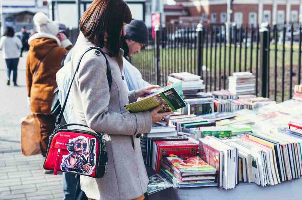 book markets in Delhi
